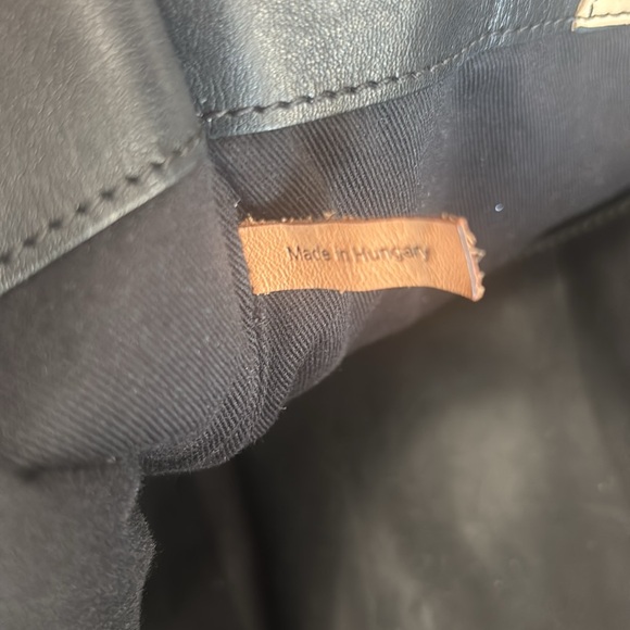 Chloe Leather Tote Bag - Picture 7 of 11